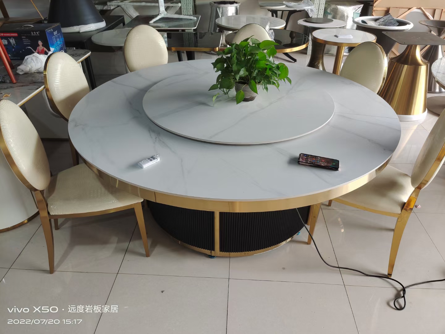上海电动转盘多层板材质	新中式电动圆桌玻璃胶