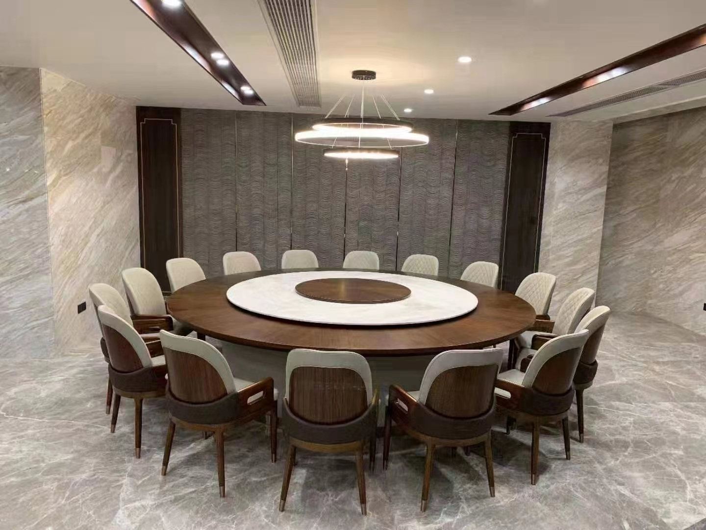 如何定制实木电动餐台 How to customize a solid wood