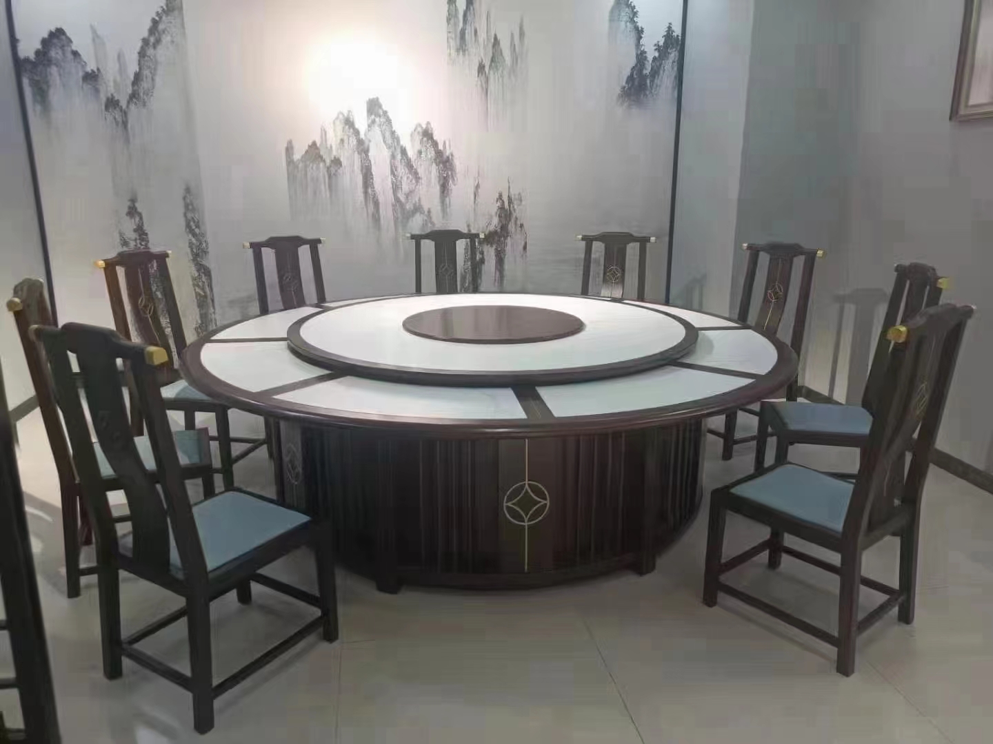 欧式圆餐桌单价	福建电动餐桌椅定制