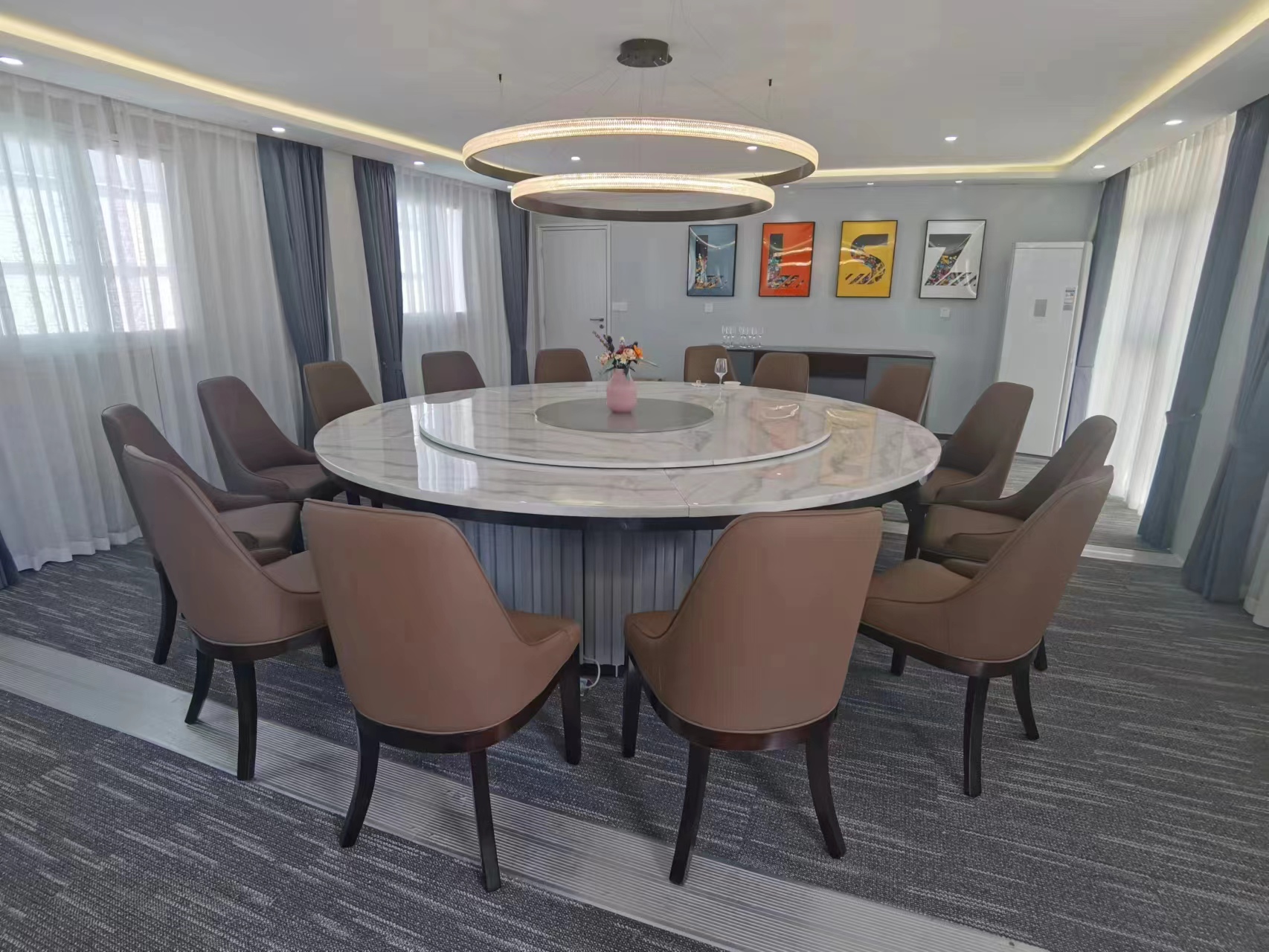 你知道购买搭配餐桌椅的方法吗？ Do you know the
